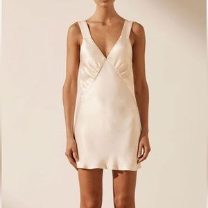 SHONA JOY LA LUNE PLUNGED SLIP DRESS - CREAM